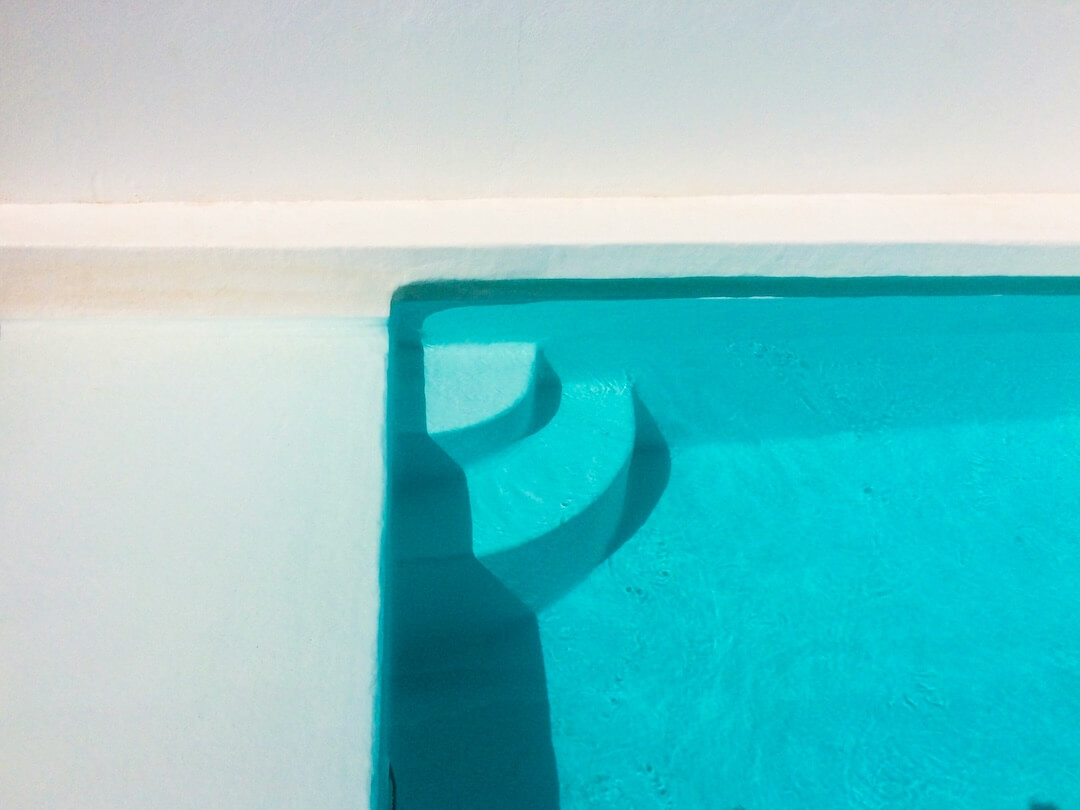 How Our Experts Diagnose Pool Crises Image
